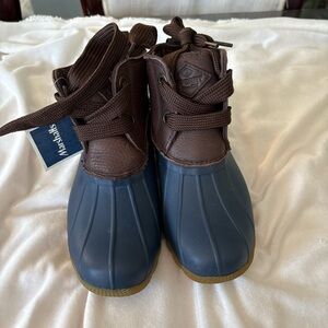 Sperry Brand New Stylish Brown and Blue Ankle Boots